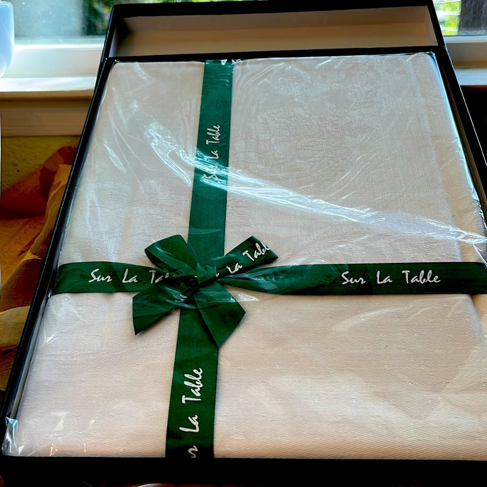 Sur La Table Damask tablecloth